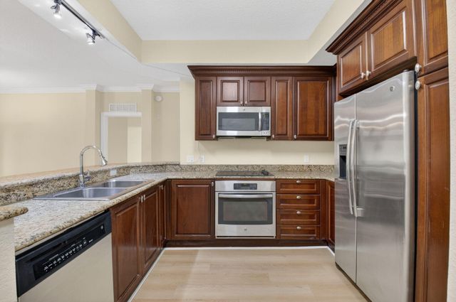 1690 Renaissance Commons Boulevard 1219, Boynton Beach, FL 33426