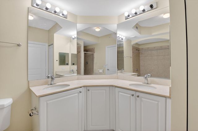1690 Renaissance Commons Boulevard 1219, Boynton Beach, FL 33426