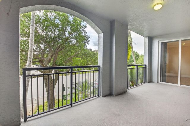 1690 Renaissance Commons Boulevard 1219, Boynton Beach, FL 33426
