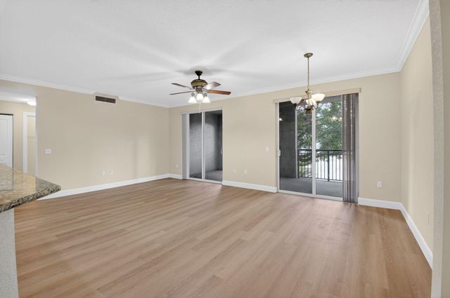 1690 Renaissance Commons Boulevard 1219, Boynton Beach, FL 33426
