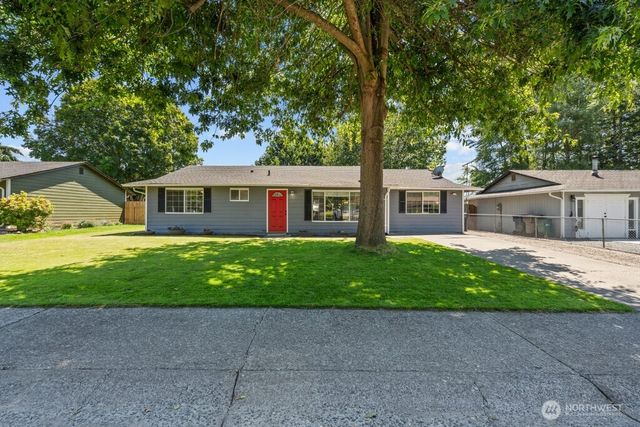 733 2nd Avenue NE, Pacific, WA 98047