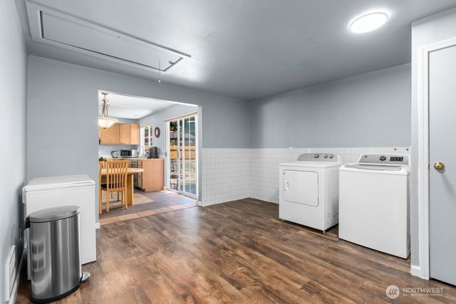 733 2nd Avenue NE, Pacific, WA 98047