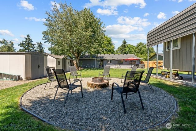 733 2nd Avenue NE, Pacific, WA 98047