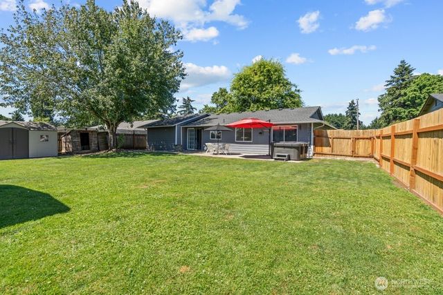 733 2nd Avenue NE, Pacific, WA 98047