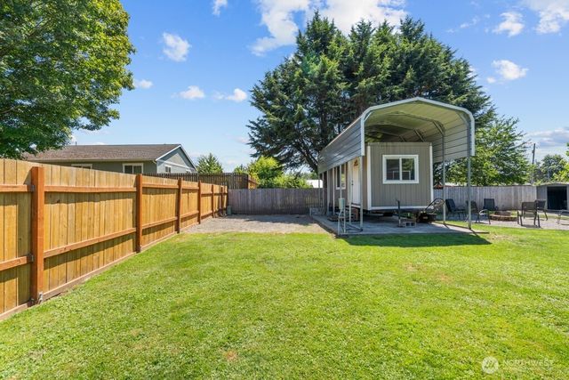 733 2nd Avenue NE, Pacific, WA 98047
