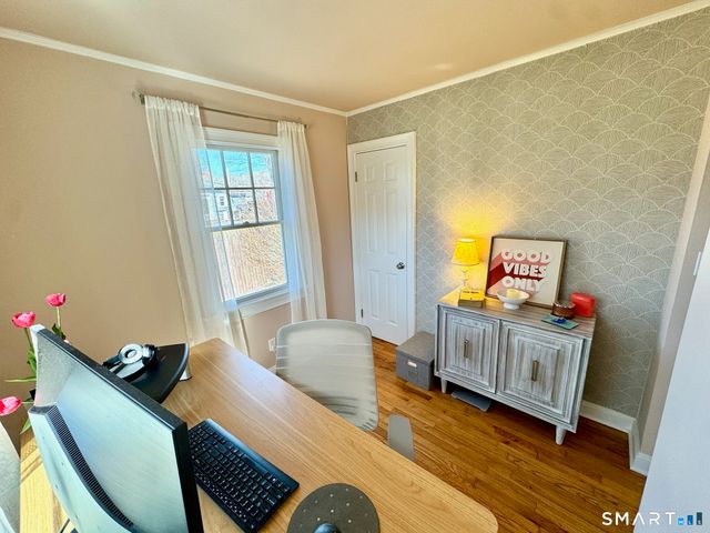 17 Grandview Avenue, Bethel, CT 06801