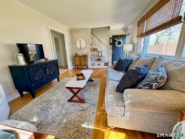 17 Grandview Avenue, Bethel, CT 06801