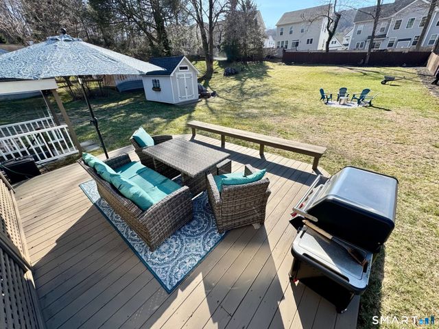 17 Grandview Avenue, Bethel, CT 06801