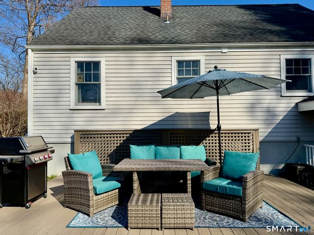 17 Grandview Avenue, Bethel, CT 06801