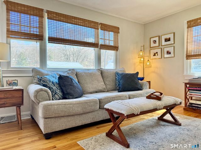 17 Grandview Avenue, Bethel, CT 06801