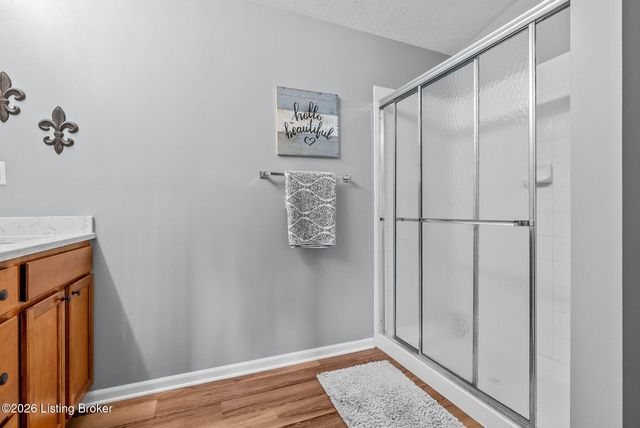 2600 Aristocrat Pl 302, Louisville, KY 40299
