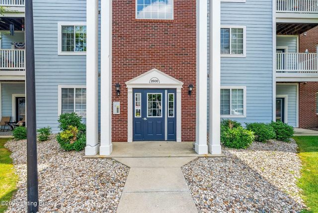 2600 Aristocrat Pl 302, Louisville, KY 40299