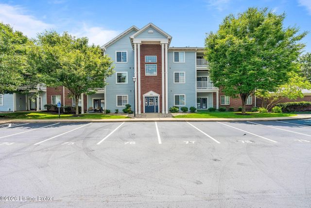 2600 Aristocrat Pl 302, Louisville, KY 40299