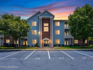 2600 Aristocrat Pl 302, Louisville, KY 40299