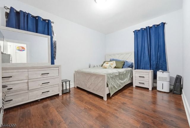 74 Smith St, Newark City, NJ 07106