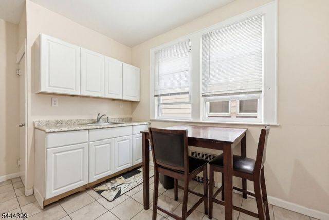 74 Smith St, Newark City, NJ 07106