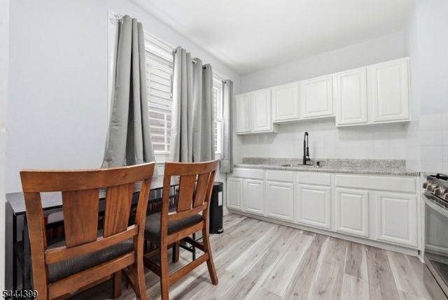 74 Smith St, Newark City, NJ 07106