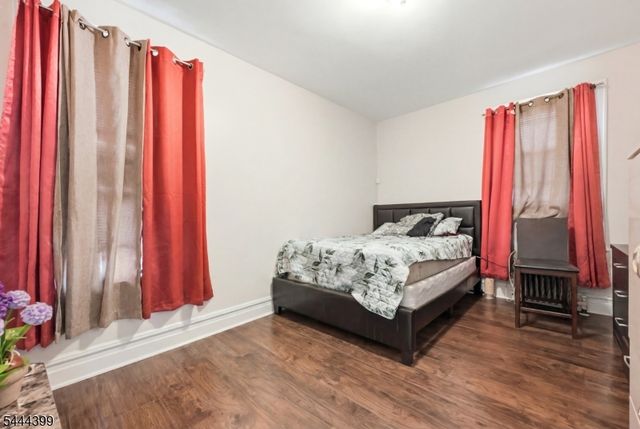 74 Smith St, Newark City, NJ 07106