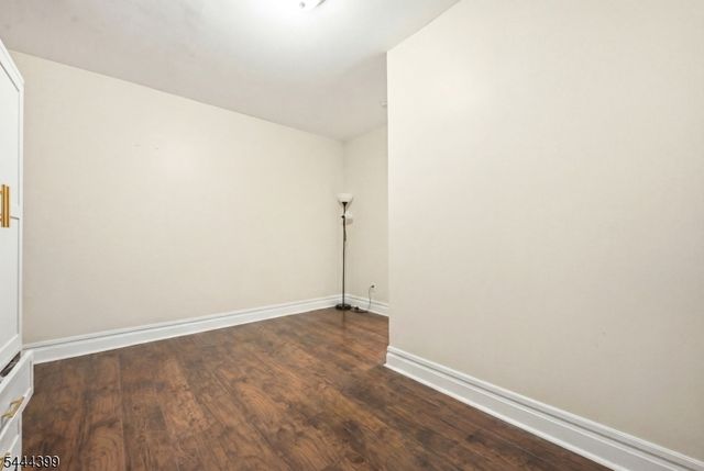 74 Smith St, Newark City, NJ 07106