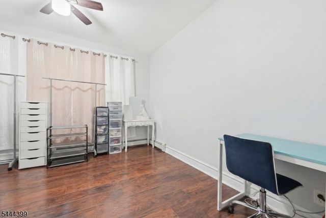74 Smith St, Newark City, NJ 07106