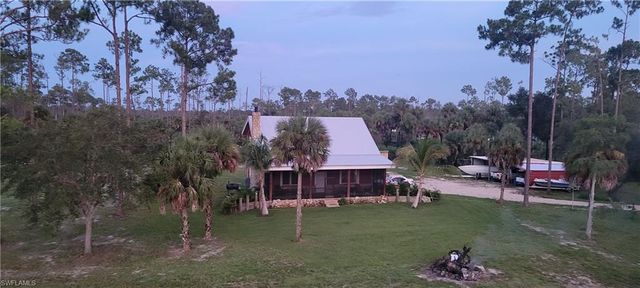 3909 14th AVE SE, Naples, FL 34117