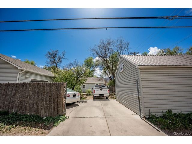 1922 W Cucharras St, Colorado Springs, CO 80904