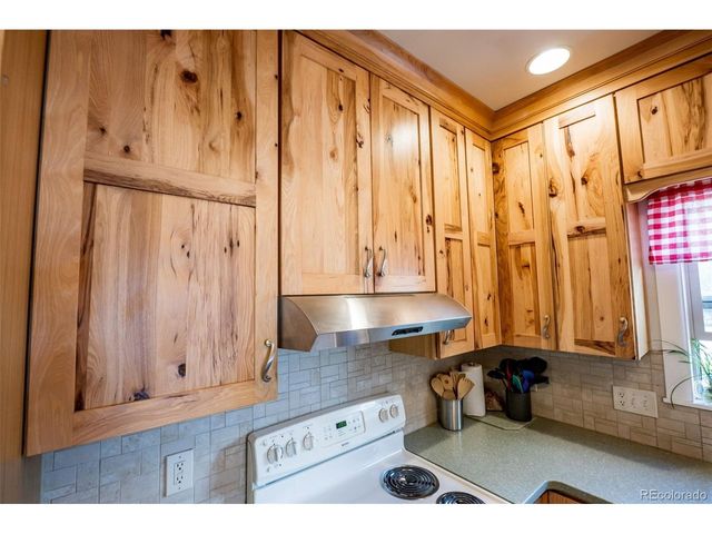1922 W Cucharras St, Colorado Springs, CO 80904