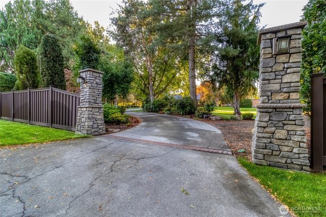 1134 Abbott Road, Walla Walla, WA 99362