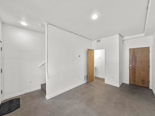 304 Titanium Street SW, Albuquerque, NM 87102