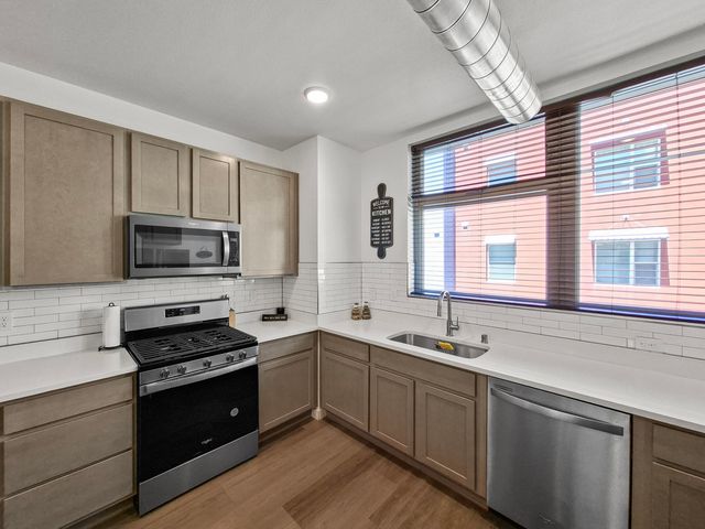 304 Titanium Street SW, Albuquerque, NM 87102