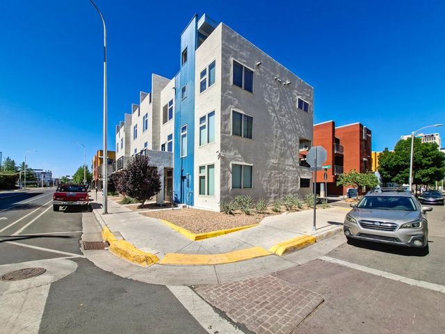 304 Titanium Street SW, Albuquerque, NM 87102