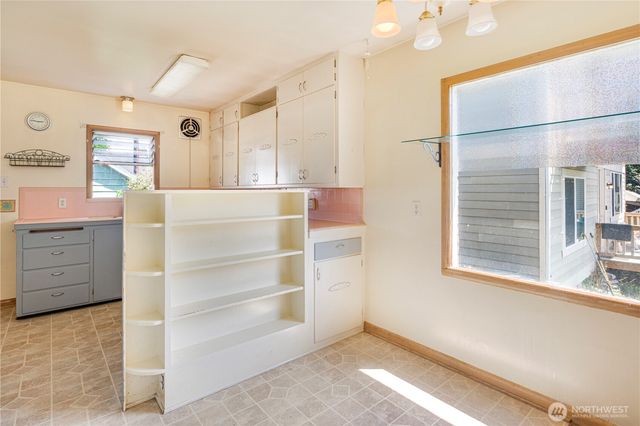 1505 Oakes Avenue, Everett, WA 98201