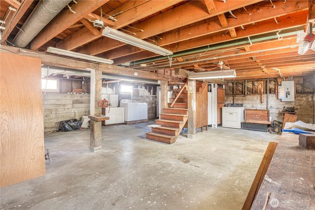 1505 Oakes Avenue, Everett, WA 98201