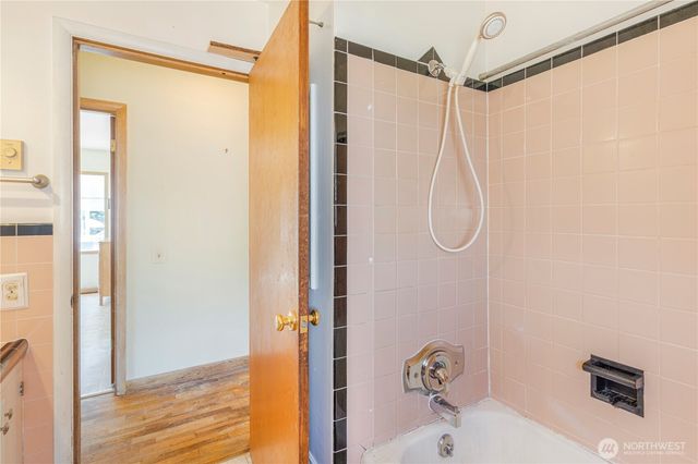 1505 Oakes Avenue, Everett, WA 98201