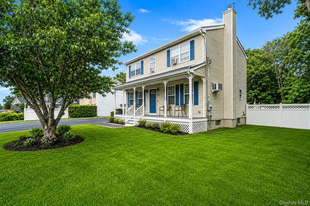 19 Golden Gate Drive, Shirley, NY 11967