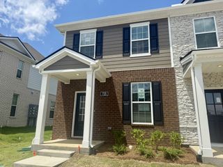 725 Ashbrook Drive, Lebanon, TN 37087