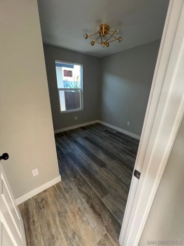 3050 K, San Diego, CA 92102