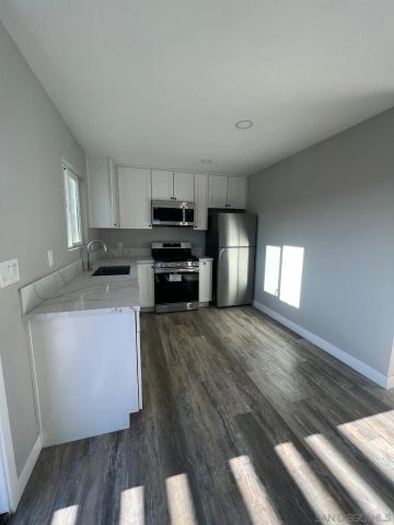 3050 K, San Diego, CA 92102