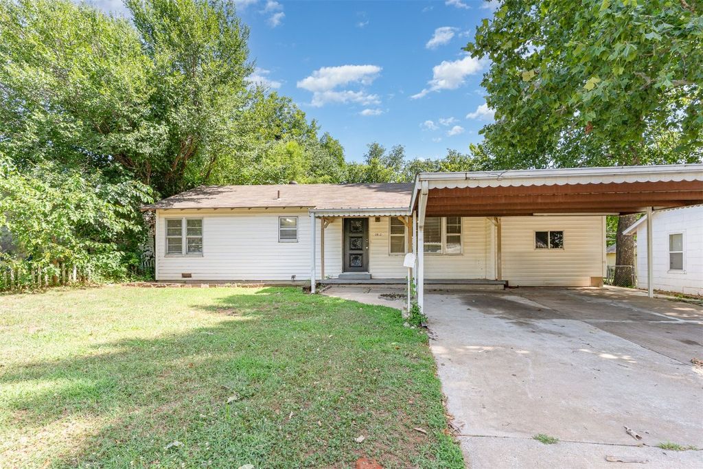 1012 S LOCUST Drive, Midwest City, OK 73110