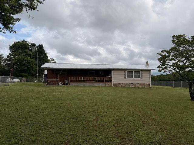 2524 Young Road, Soddy Daisy, TN 37379
