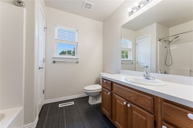 2 Mills Drive, Bella Vista, AR 72714