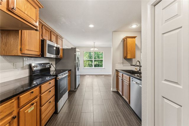 2 Mills Drive, Bella Vista, AR 72714