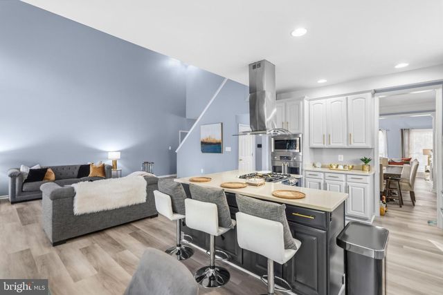 930 WAYNE DR, Winchester, VA 22601