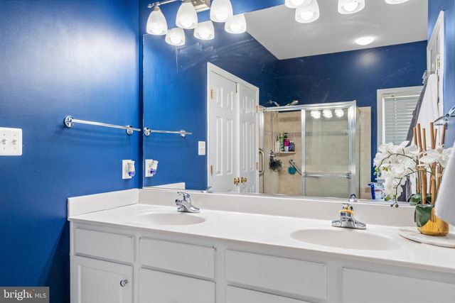 930 WAYNE DR, Winchester, VA 22601