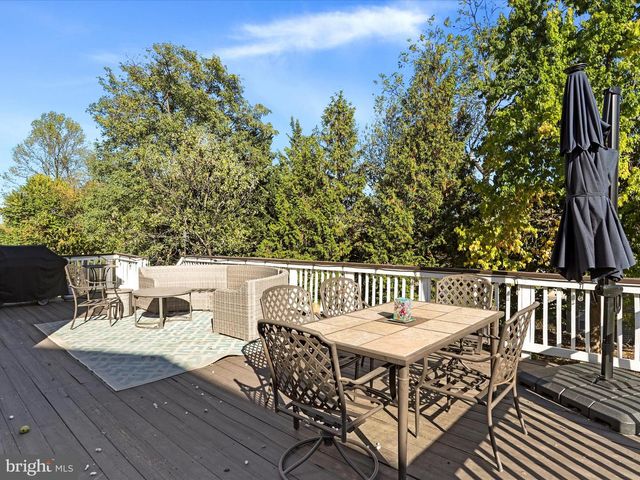 930 WAYNE DR, Winchester, VA 22601