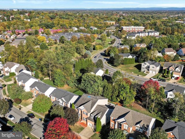 930 WAYNE DR, Winchester, VA 22601