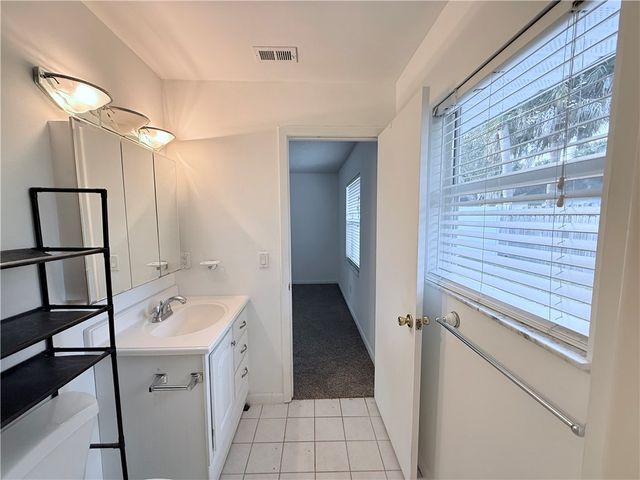 224 13th Lane SW, Vero Beach, FL 32962