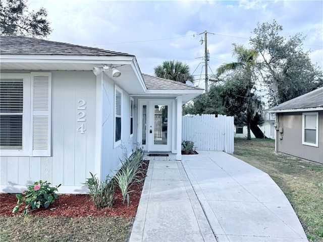 224 13th Lane SW, Vero Beach, FL 32962