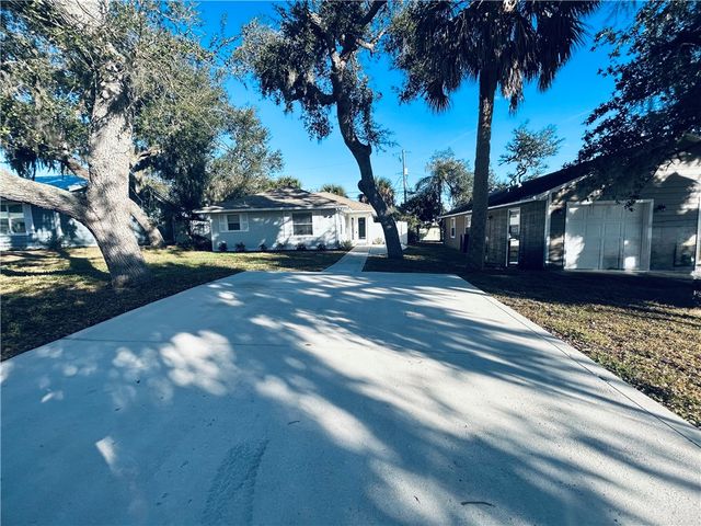 224 13th Lane SW, Vero Beach, FL 32962