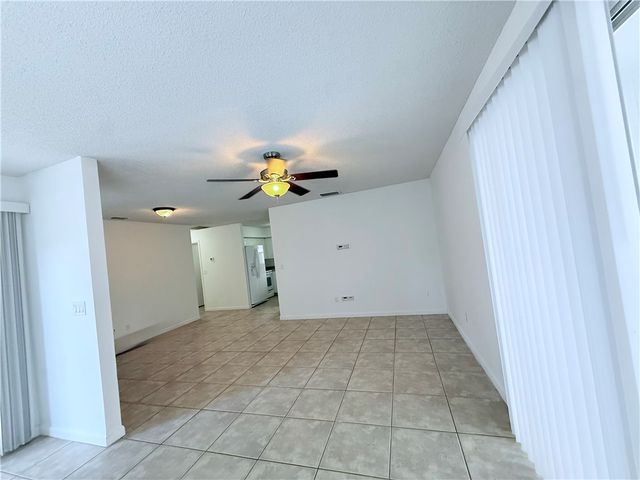 224 13th Lane SW, Vero Beach, FL 32962